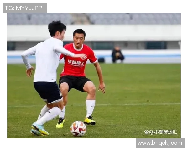 成都篮球队状态引发热议球迷对球队表现的不同看法与期待