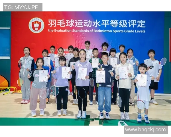 羽毛球的力量与坚持:深入了解上海羽毛球队的耐力训练与精神追求 羽毛球的力量与坚持:深入了解上海羽毛球队的耐力训练与精神追求