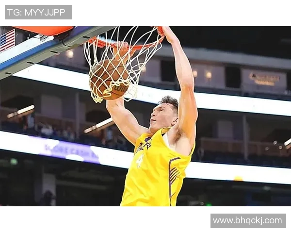 湖人对决热火精彩回顾球星表现与战术分析全解读