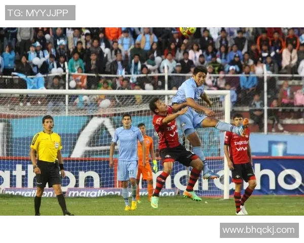 玻利瓦尔与托利马的激烈对决揭示了足球的魅力与激情